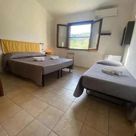 Affitta L'oleandro Guest house Torpe