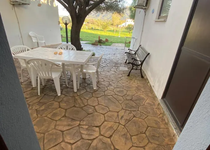 Guest house Affitta L'oleandro Torpe